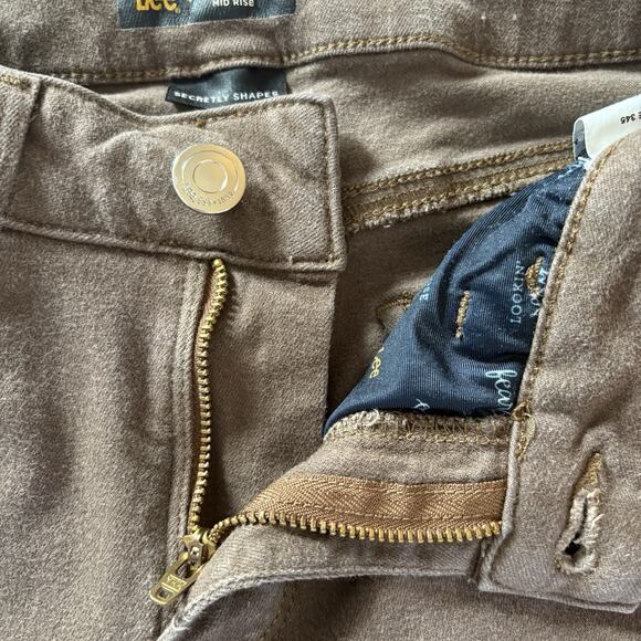 Lee Jeans Women’s Brown 8 Short Regular Fit Straight Leg Mid-Rise Jeans - Picture 10 of 13